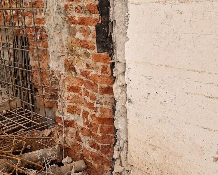 Kucie betonu, realizacja KDZ