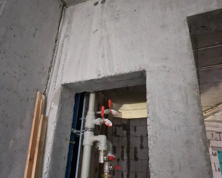 Wycięte przejście drzwiowe w ścianie konstrukcyjnej, realizacja KDZ