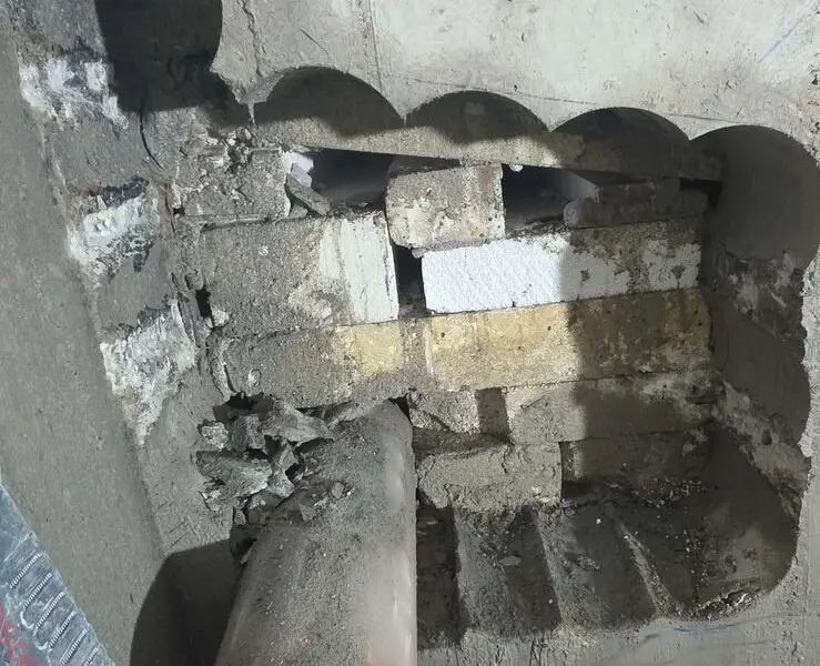 Otwór po wierceniu rdzeniowym w elemencie betonowym, realizacja KDZ